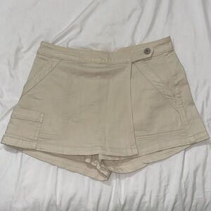 American Eagle Cargo Skort